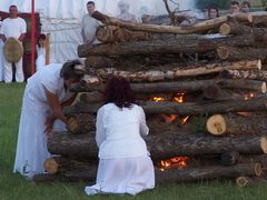 A szertz meggyújtása / Die Zündung des Feuers der Zeremonie / The ignition of the fire of ceremony - 2