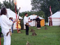 Nemzetségfk a szétosztott fénnyel / Sippe Köpfe mit der verteilten Feuer (Licht) / Clan heads with the distributed fire (light) - 1