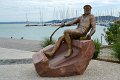 Balatonfured-Bujtor-Istvan-szobra