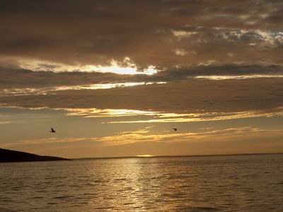 �szak-fel�, m�r csak a tenger