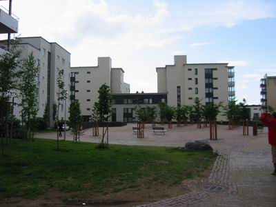 Finnorsz�g, Oulu, lak�h�zak