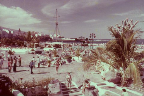 D044Nyaratelben