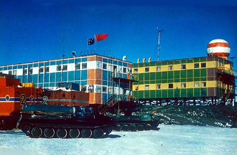 D098