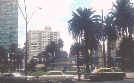 _0083_D070PMontevideo_foter