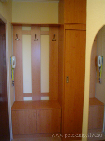 beepitett_toloajtos_szereny7