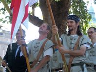 Kapisztrán János keresztesei a Március 15. téren - 3