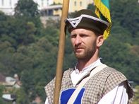 Hunyadi János (emlékez) vitéze üdvözli Kapisztrán János (emlékez) kereszteseit - 3
