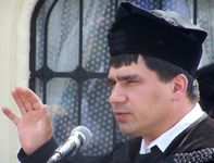 Kovács Dávid református tiszteletes áldást mond