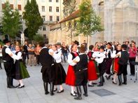 Táncház a Március 15. téren / 10