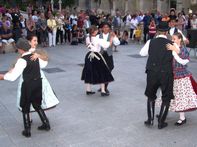 Táncház a Március 15. téren / 6