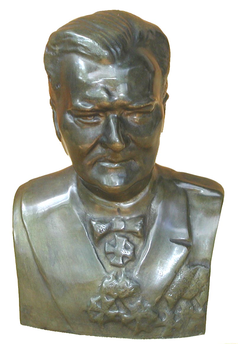 Horty Mikls kormnyz mellszobor bronz kisplasztika
