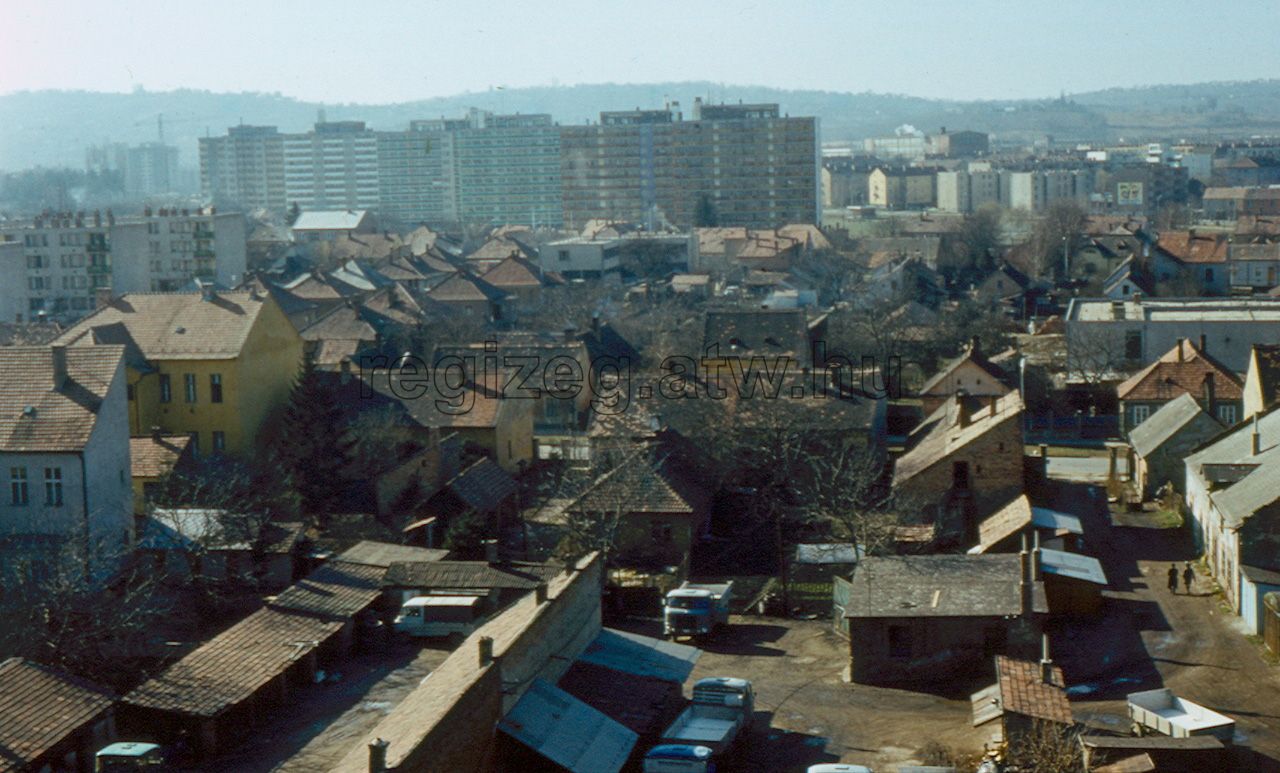 Ady u. szalagh�zb�l