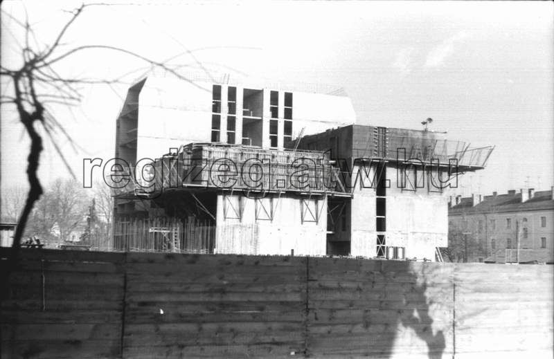 �p�l� csipkeh�z