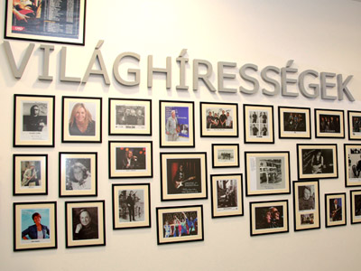 VILÁGHÍRESÉGEK FALA
