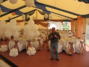 Bátyánk, földeríti a terepet....