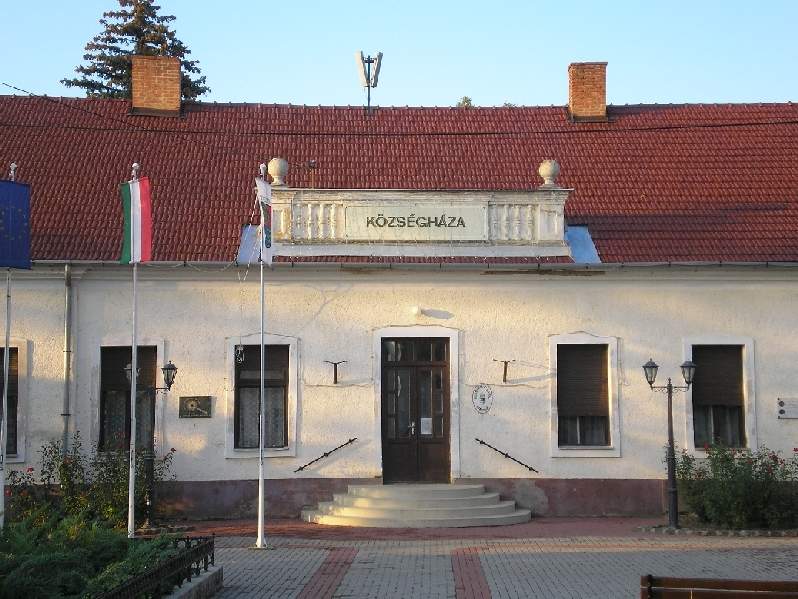 vissza