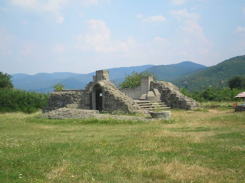 vissza