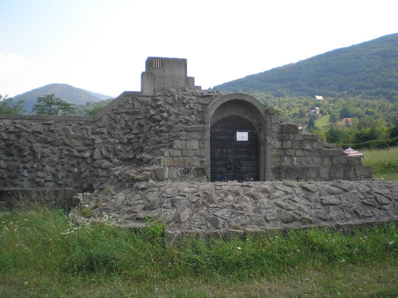 vissza