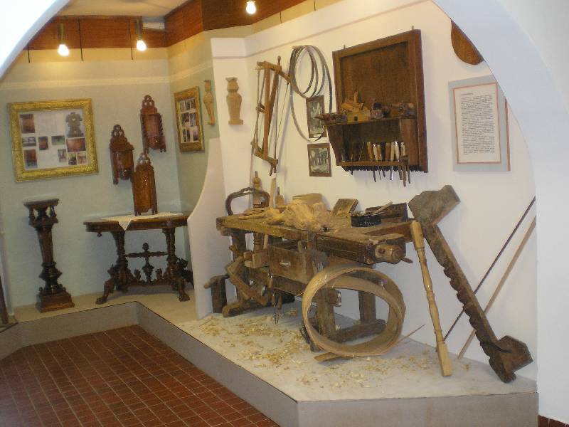 vissza