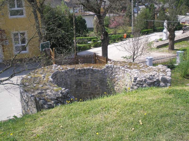 vissza