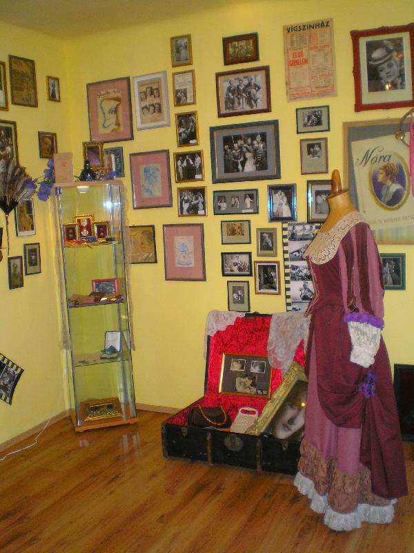 vissza
