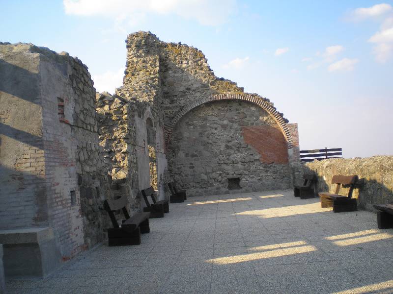 vissza