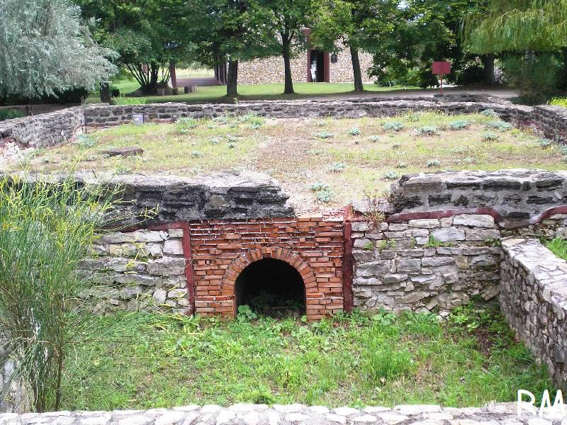 vissza