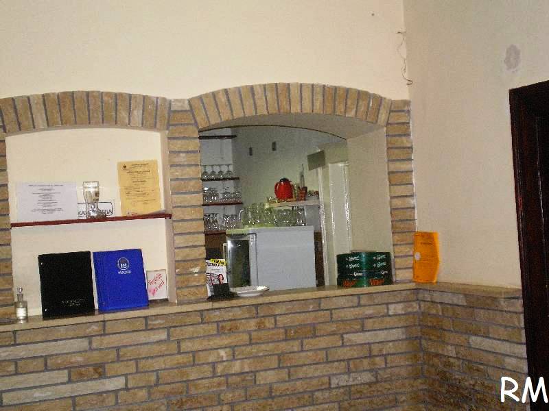 vissza