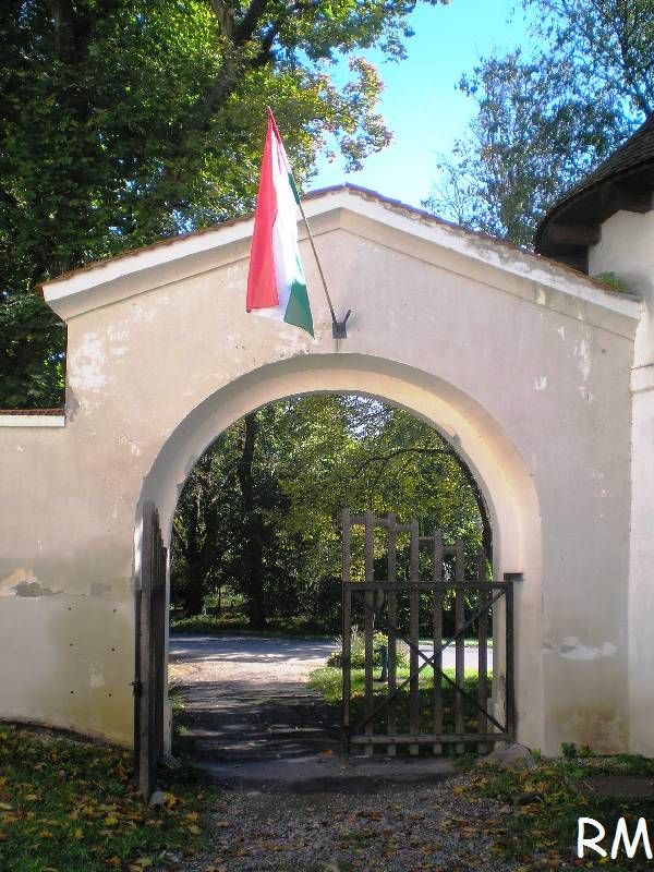 vissza