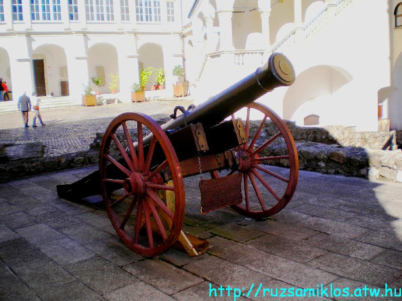 vissza