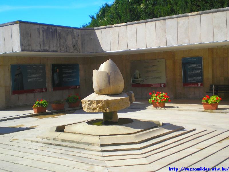 vissza