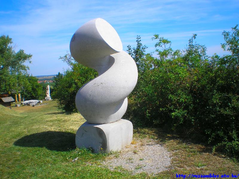 vissza