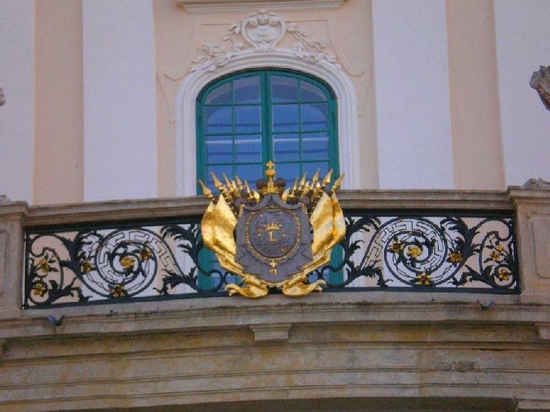 vissza