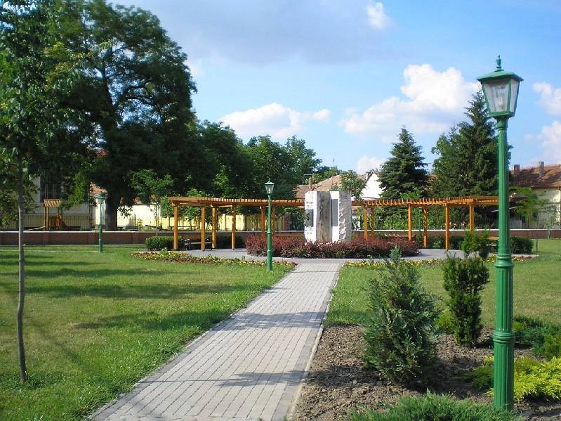 vissza