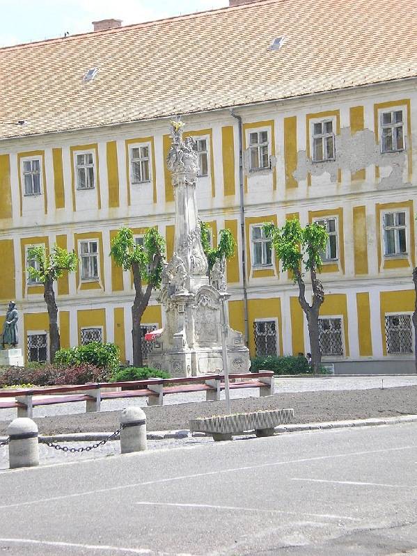 vissza