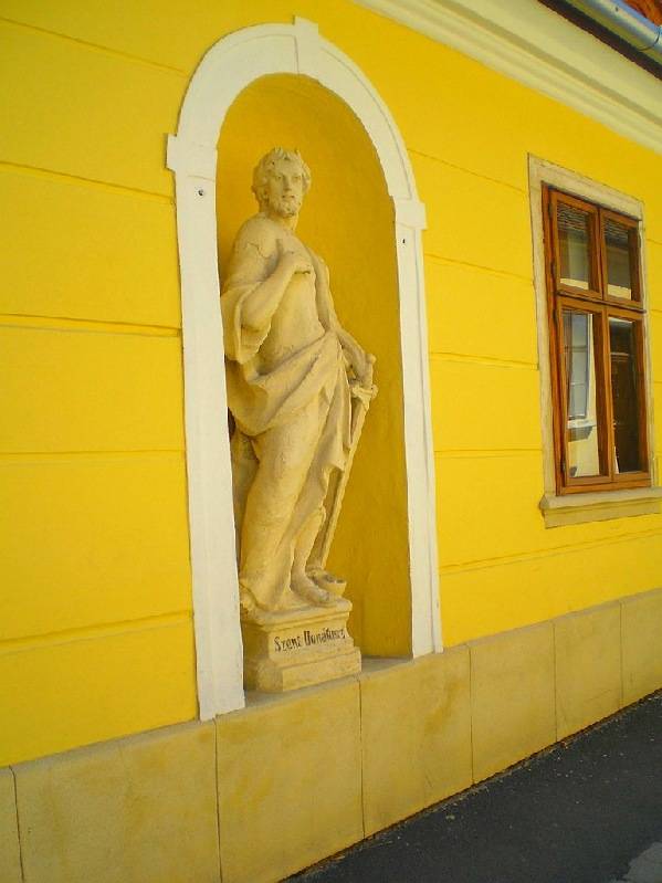 vissza