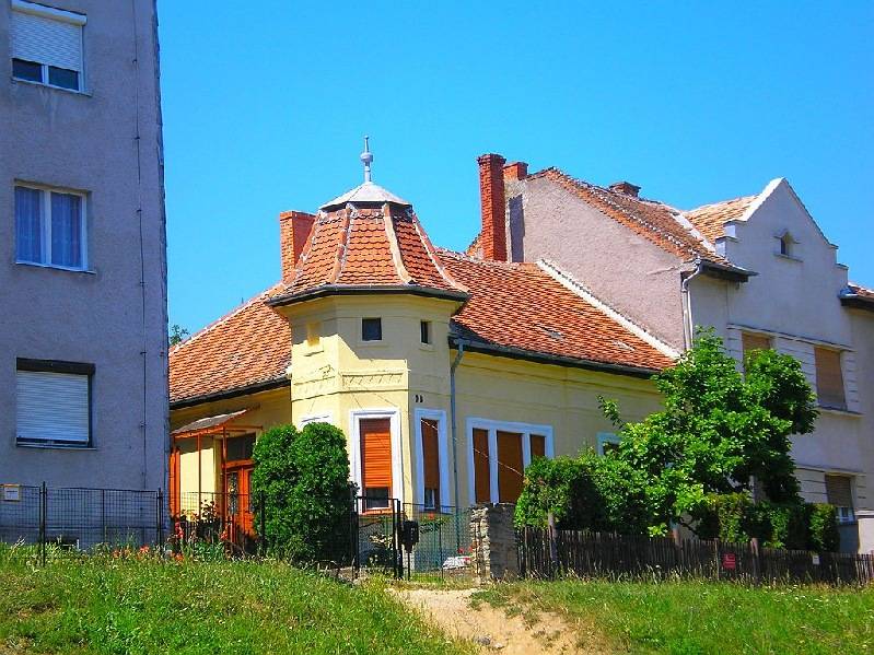 vissza