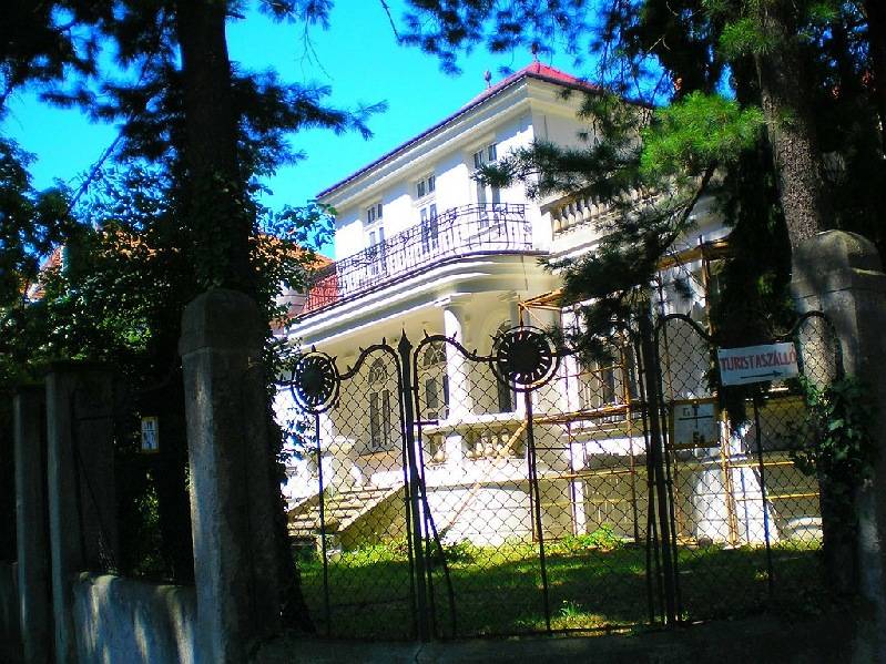vissza