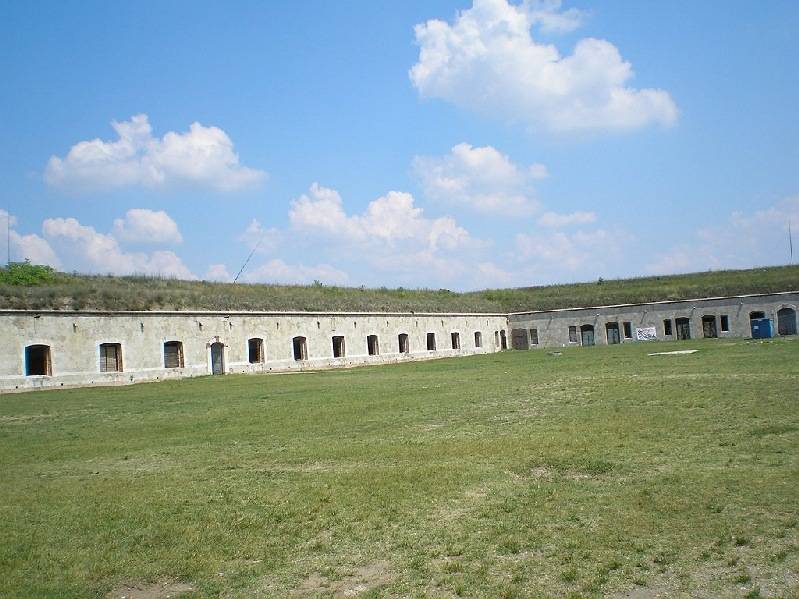 vissza