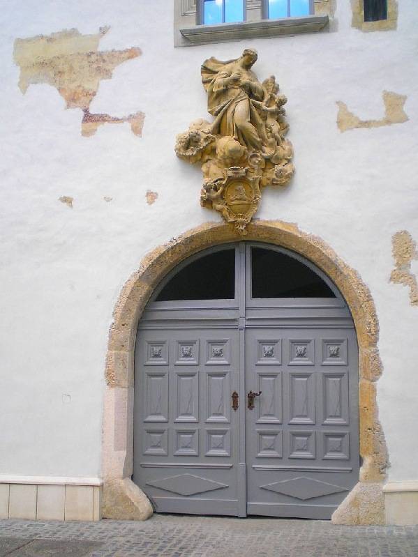 vissza