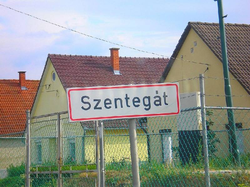vissza