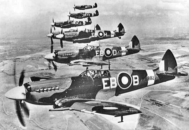 spitfire repülőgépek csatában