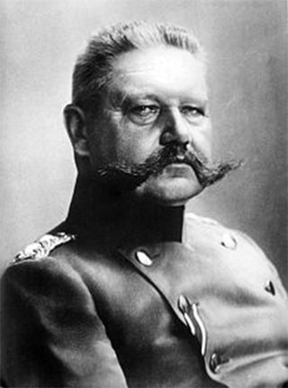 a képen Von Hindenburg látható...