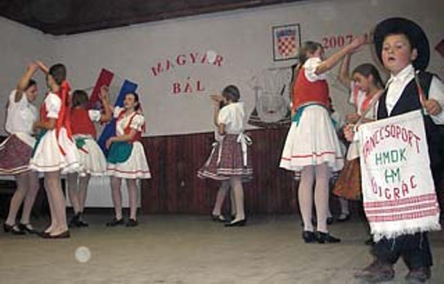 ujgrac.gradina.telepules.magyar.bali.jpg