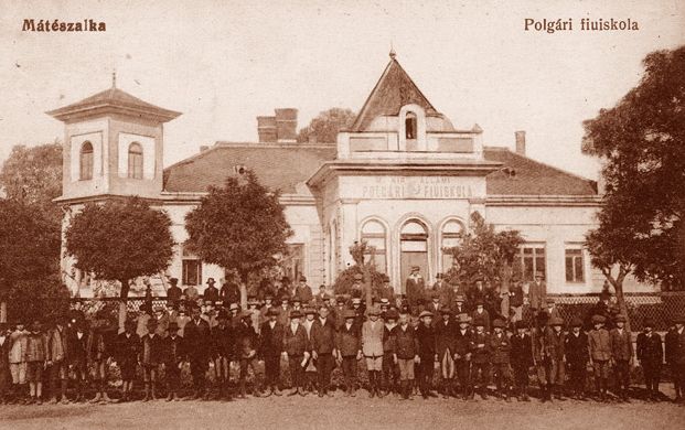 Sz�chenyi Istv�n Katolikus �s N�met Nemzetis�gi �ltal�nos Iskola M�t�szalka