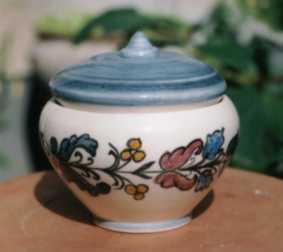 022.jpg (6555 bytes)