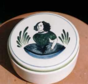 027.jpg (7035 bytes)