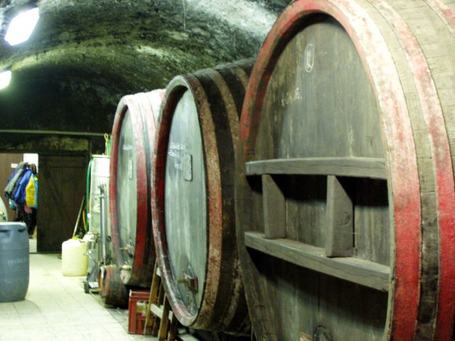 618x457 pixels (67K)