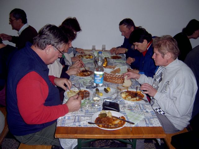 618x457 pixels (67K)