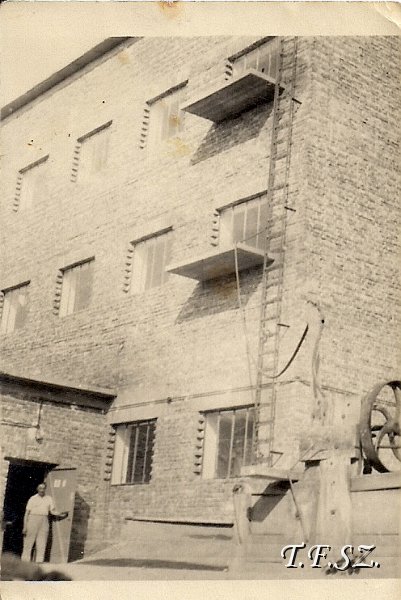 201103212107002.jpg - Rgi malom, majd tsztazem 2